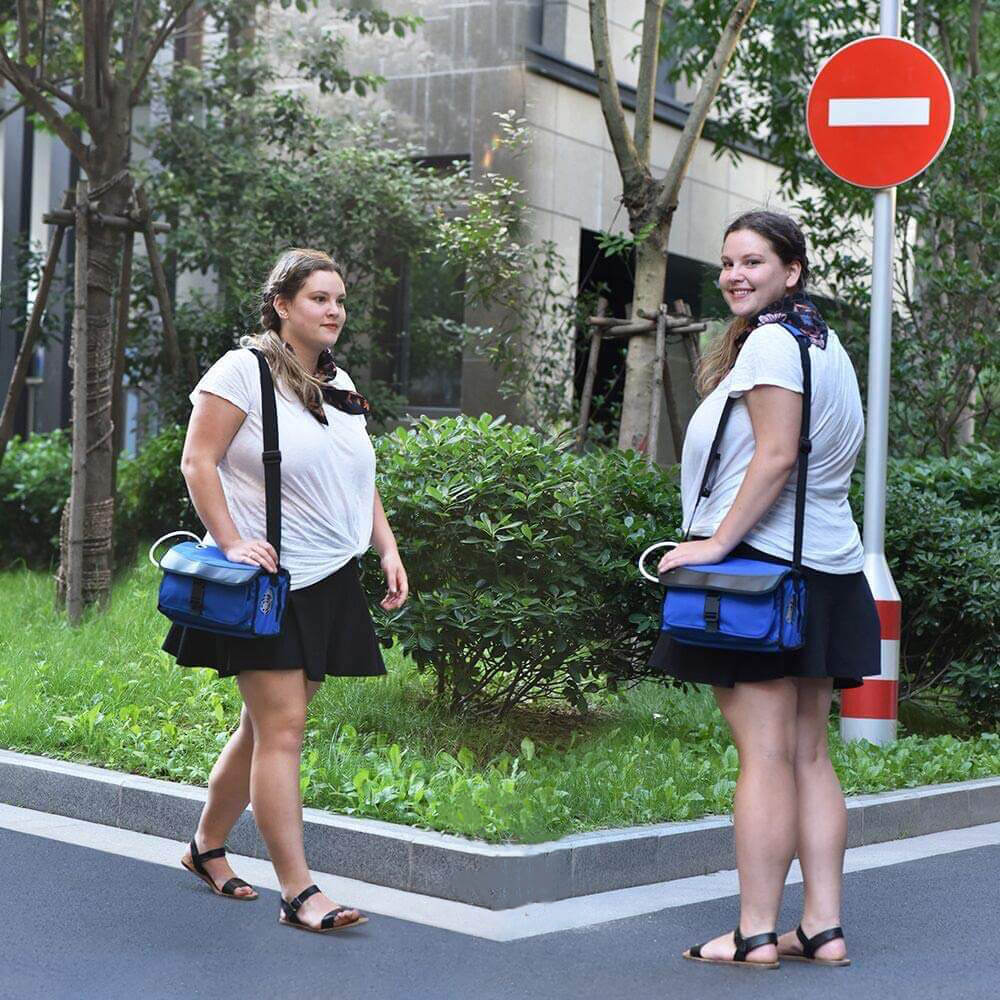Travel Use Oxygen Generator Continuous Flow Oxygen Concentrator Portable Lightweight Medical 3L Oxygen Machine with Removable Lithium Battery for Travel Carrying